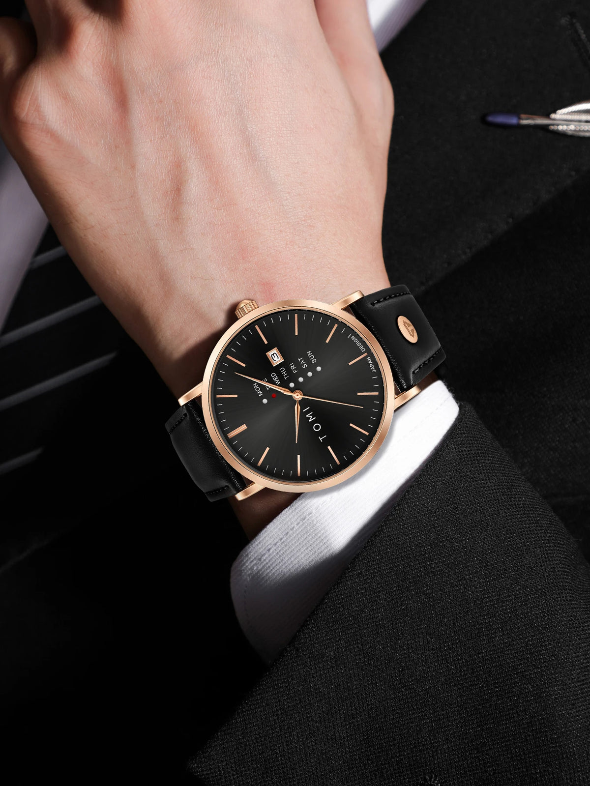 TOMI Trendy Men's Watch Quartz Texture Business Watch with Leather Strap and Weekday Calendar